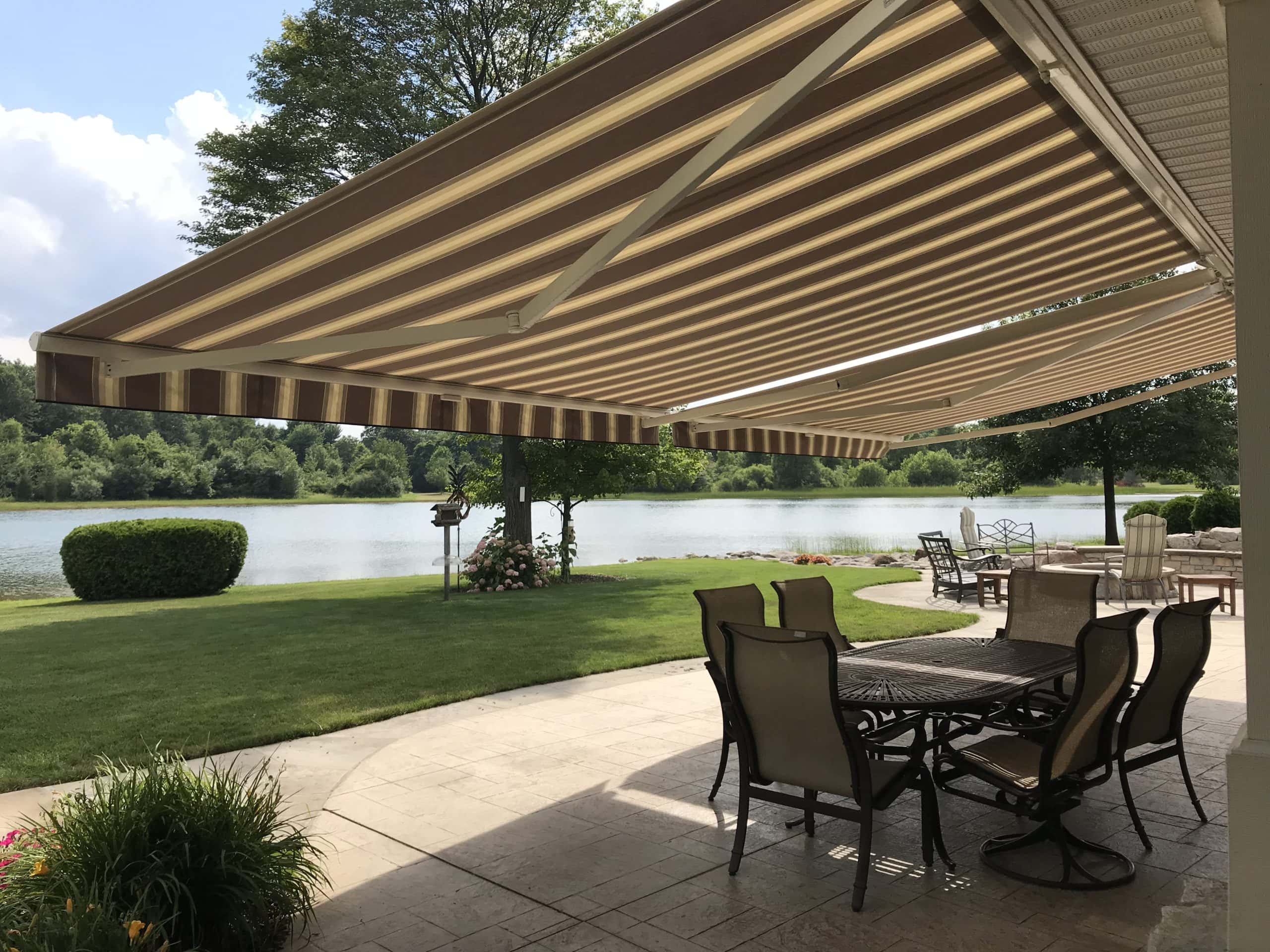 Outdoor awning